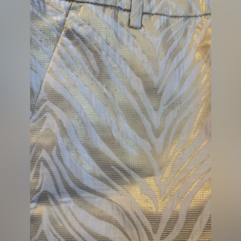 Lilly Pulitzer Gold and Cream Zebra-Pattern Shorts - Picture 4 of 10